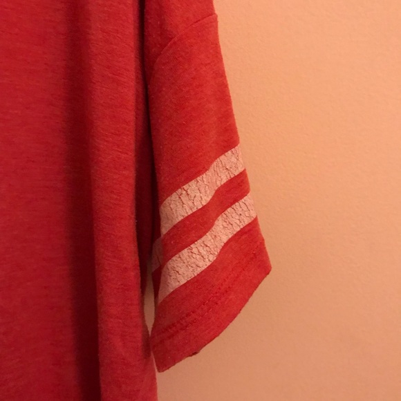 Nollie. oversized crop top - Picture 5 of 5